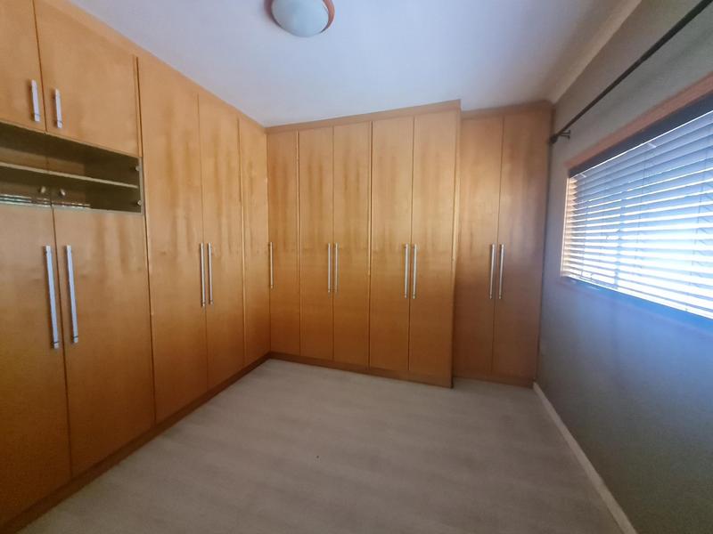 To Let 3 Bedroom Property for Rent in Strand Western Cape